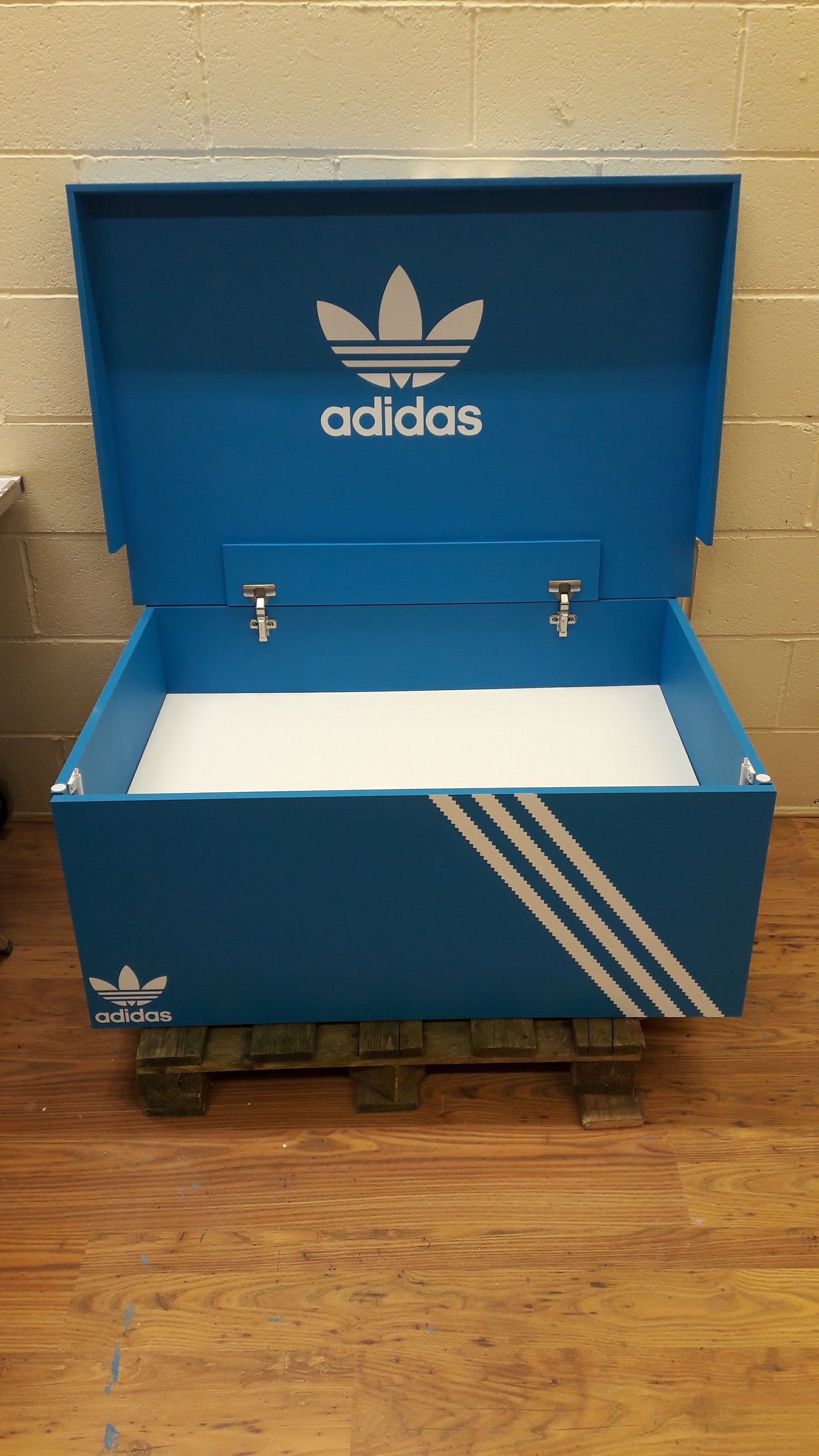 XL Trainer Storage Box - Holds 16no pairs of trainers