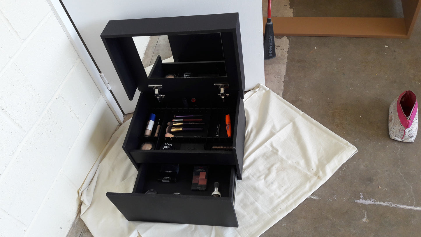 Make-up storage box