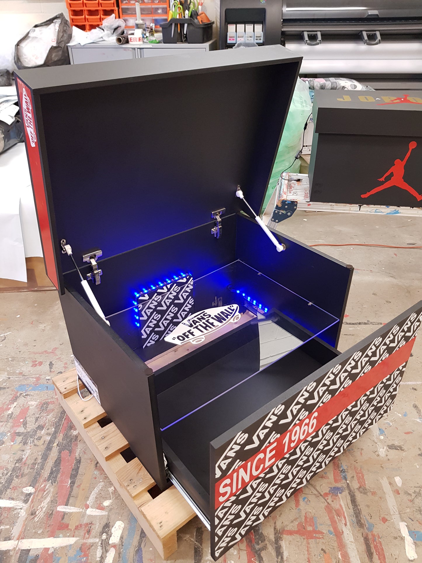XL Trainer Storage Box